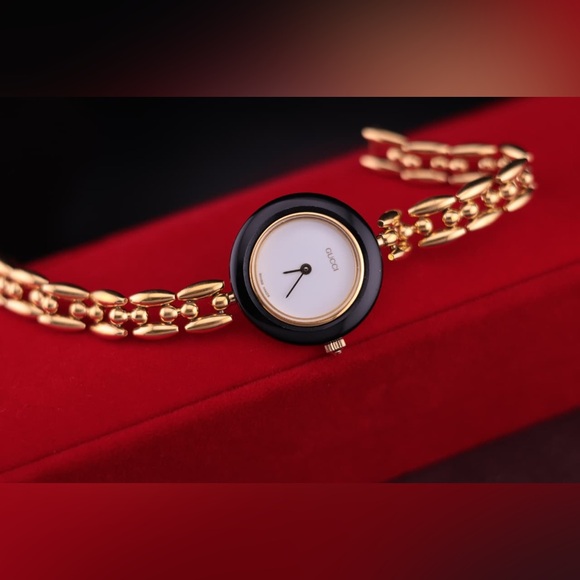 Vintage 1990s Gucci Interchangable Bezel 11/12.2 Women Watch
Rice Link Bracelet - Picture 2 of 16